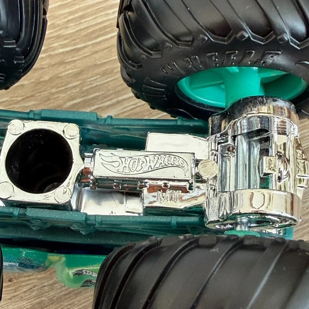Hot Wheels Monster Jam Mega Wrex Toy Truck 1:64‎